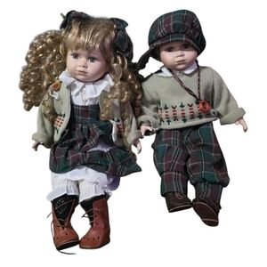 Plaid Outfit Porcelain Dolls Set, Cathay 1-5000